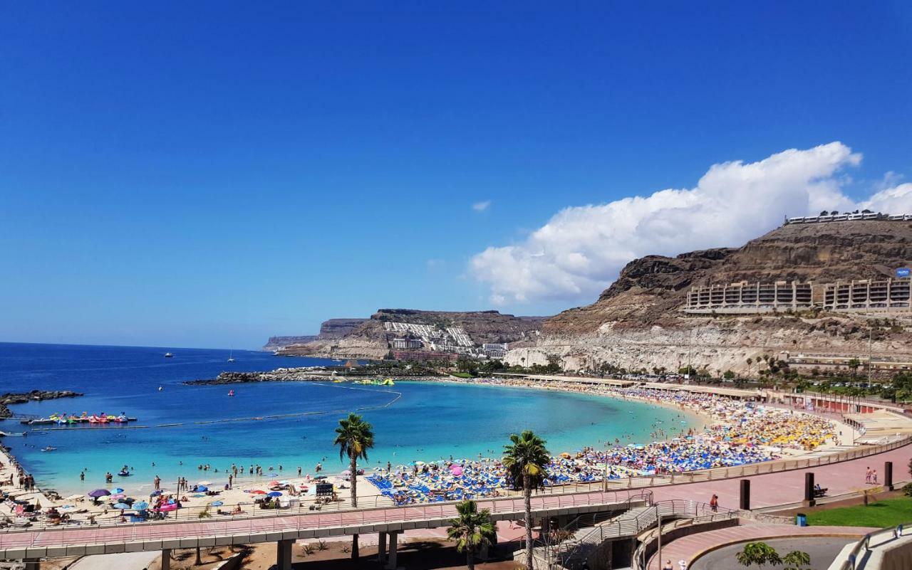 Apt With Terrace Facing Amadores Beach Exteriör bild