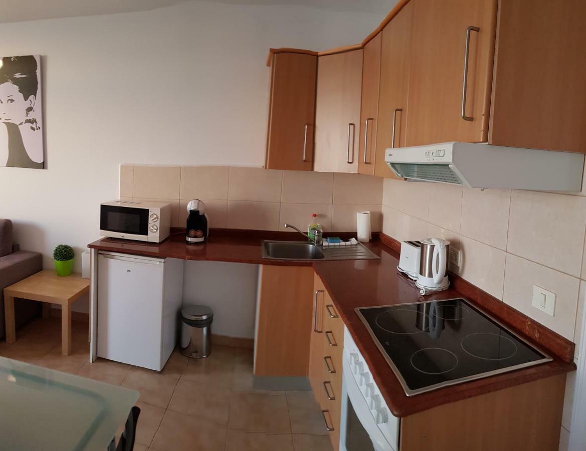 Apt With Terrace Facing Amadores Beach Exteriör bild