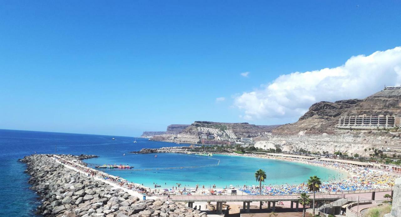 Apt With Terrace Facing Amadores Beach Exteriör bild